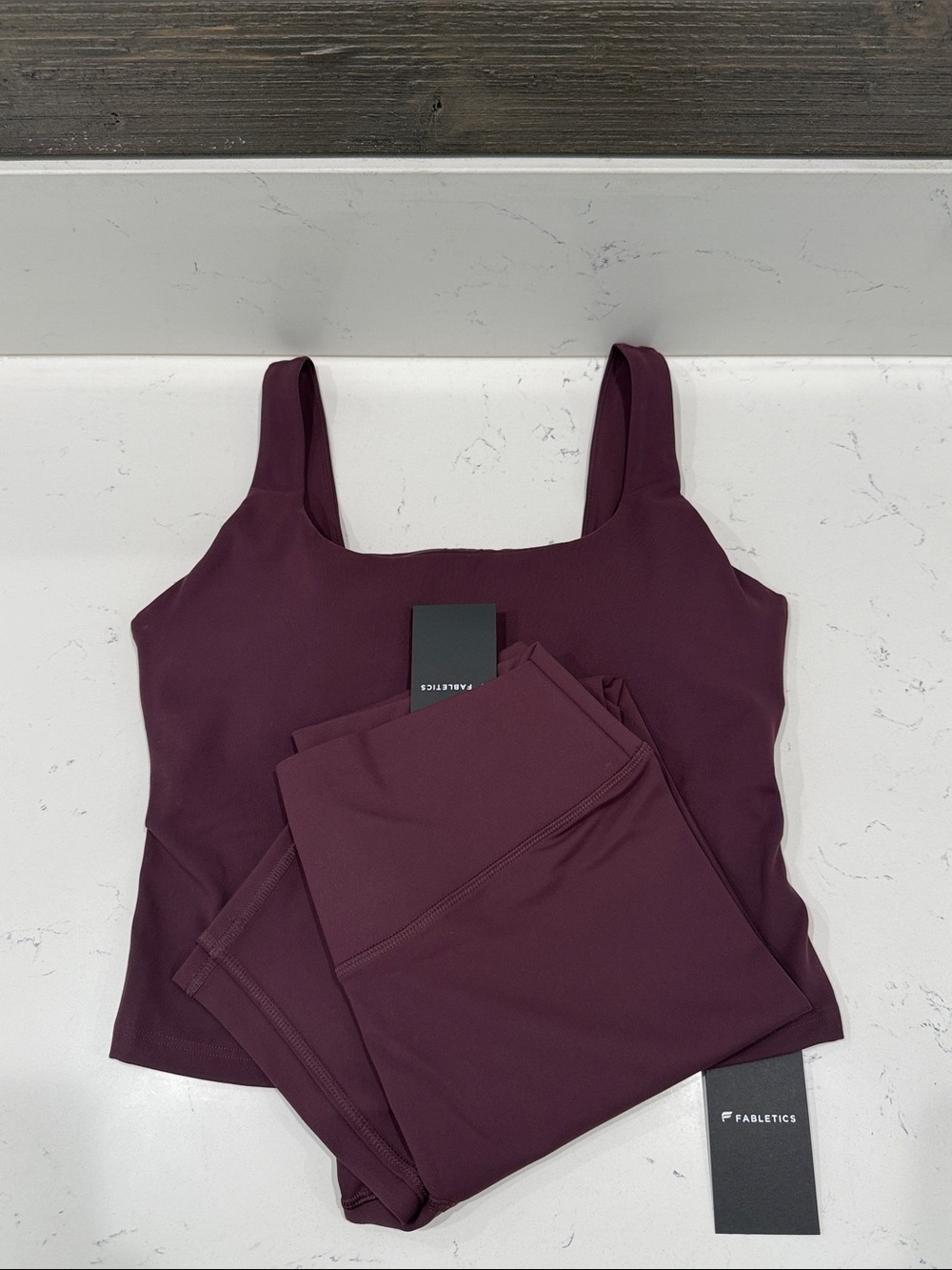 ✨NEW WITH TAGS✨ Fabletics Plum outfit!!! Super cute!